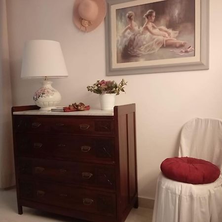 La Vie En Rose - Casa Vacanze Diamante Exterior foto