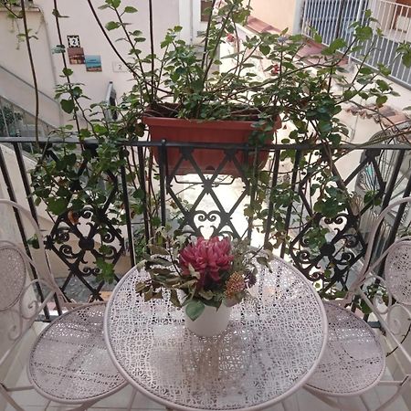 La Vie En Rose - Casa Vacanze Diamante Exterior foto